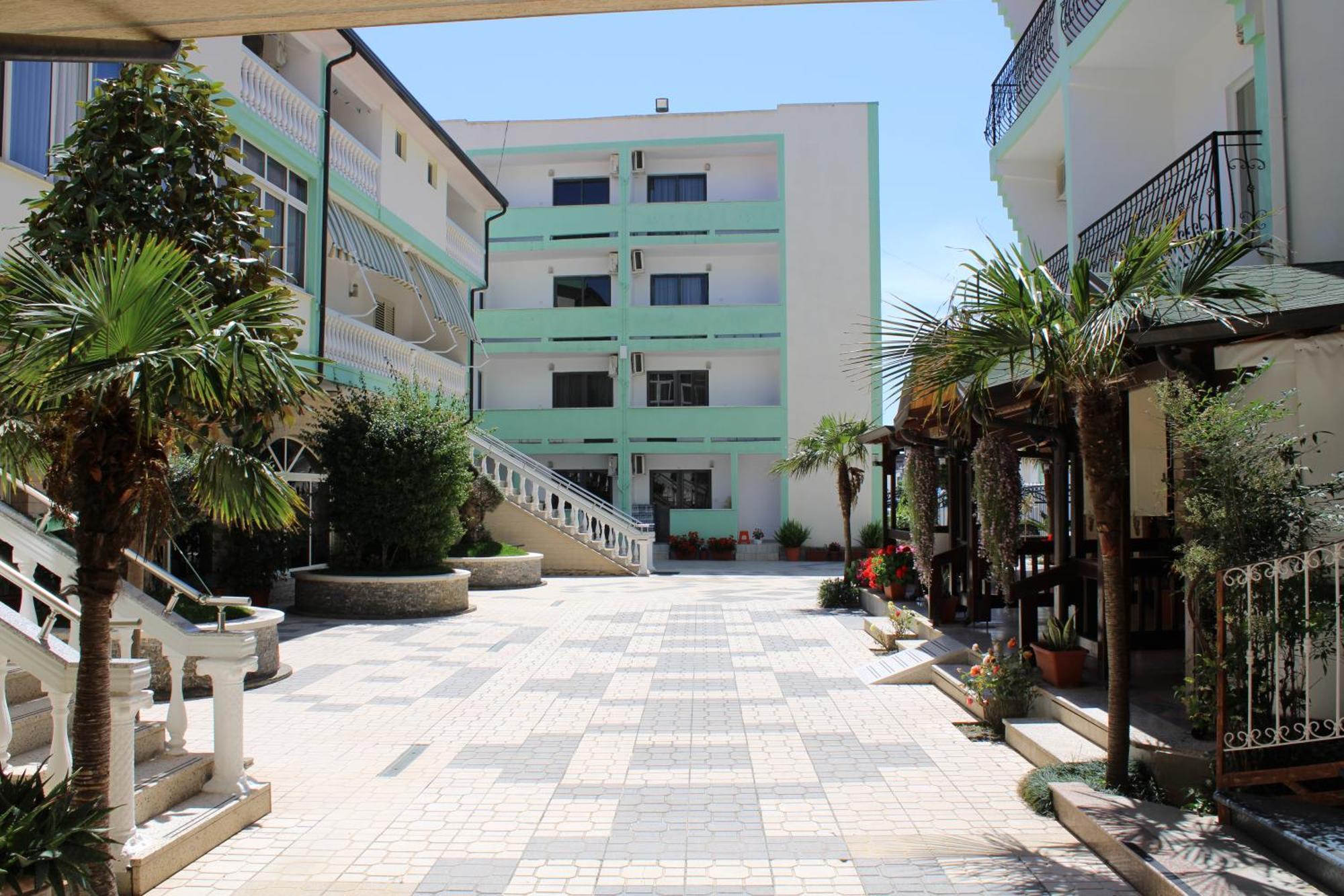 Kompleksi Jakaj Velipojë Exteriér fotografie