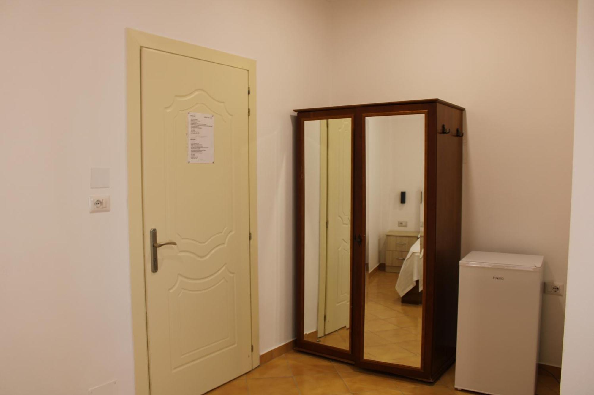 Kompleksi Jakaj Velipojë Exteriér fotografie